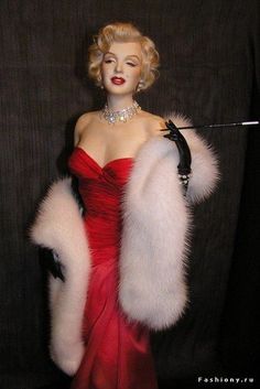 Old Hollywood Prom, Hollywood Glam Dress, Hollywood Glamour Dress, Marilyn Monroe Outfits, Monroe Dress, Glamour Outfit, Marilyn Monroe Fashion, Vintage Hollywood Glamour, Hollywood Dress