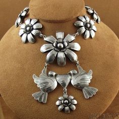 Plata Bedazzled Jewelry, Collar Hippie, Mexican Vintage, Dove Necklace, Vintage Mexican, Lovely Jewellery