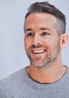 40 Year Old Mens Hairstyles, Middle Aged Mens Haircuts, 40 Yr Old Mens Hairstyles, Mens Haircut Over 50 Thinning, Ryan Reynolds Haircut, Men’s Military Haircut Short, High And Tight Haircut, Chris Williams