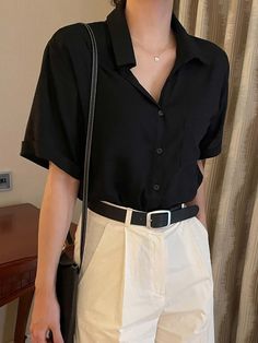 Black Casual Collar Short Sleeve Fabric Plain Shirt Embellished Non-Stretch Summer Women Clothing Black Shirt Outfits, Polo Shirt Outfits, Black Button Up Shirt, Black Shirts Women, Mode Inspo, Inspired Outfits, Business Casual Outfits