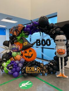 Halloween Party Decor School, Halloween Theme Balloon Arch, Halloween Round Balloon Arch, Fall Round Balloon Arch, Halloween Birthday Decorations Kids, Halloween Balloon Circle Arch, 10th Birthday Halloween Party, School Halloween Dance Decorations, New Balloon Trends