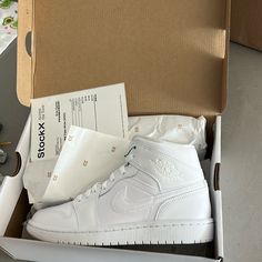 These Are The Women’s Air Jordan 1 Mid In Triple White (2022 Version). I Bought Them Off Stockx, But The Seller Took Too Long To Ship So I Bought This Year’s Version From Nike Directly And Now I Have These From Stockx But Have No Use For Them! Literally Brand New And Unworn. Jordan 1 Retro Mid, Black Nike Air Max, Huraches Nike, Nike Golf Shoes, Nike Shoes Air, Running Sneakers Women, Green Sneakers, Nike Air Max For Women, Womens Golf Shoes