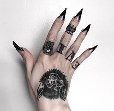 Gothic Nails Wedding, Goth Nail Inspo Acrylic, Minimal Goth Nails, Chrome Goth Nails, Cat Claw Nails Designs, Trad Goth Nails, Elvira Nails, White Goth Nails, Goth Nails Stiletto