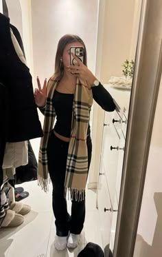 Basic Girl Outfit, Mode Zara, Fasion Outfits, Outfit Inspo Casual, Causal Outfits, Paris Outfits, Cute Preppy Outfits, Winter Fits, Simple Trendy Outfits