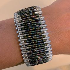 Beautiful Safety Pin Stretch Bracelet ! Sparkles In The Sun (Made By Me) Safety Pin Jewelry Patterns, Safety Pin Bracelet, Safety Pin Crafts, Diy Safety, Pin Bracelet, Wire Ideas, Safety Pin Jewelry, Pin Crafts, Braided Bracelet Diy