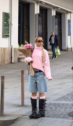 Outfit Trends 2023 Winter, Winter Trends 2023 Outfits, Flower Core Outfits, Ballet Core Outfits Aesthetic, Sofia Coelho Outfits, Ballet Core Fashion, Bloquette Outfit, Knee High Boots Outfit Spring, Spring 2024 Outfit