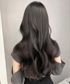 Hair Plait Styles, Hair Care Routine Daily, Hair Plait, Plait Styles, Korean Hair Color, Routine Daily, Hair Style Korea, Hair Inspiration Long, Chin Length Hair