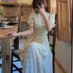 Cottagecore Dresses Aesthetic, Korean Party Dress, Floral Witch, فستان زهري, Retro Midi Dress, Chiffon Party Dress, Wardrobe Fashion, Chiffon Lace Dress, Dress Puff Sleeve