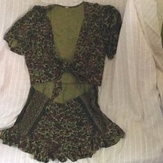 Adorable Flowered Romper Never Worn Aesthetic Stuff, Green And Purple, Free People, Rompers, Size Medium, Purple, Green, Women Shopping, Color