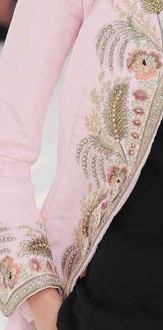 Chanel Details, Chanel 2015, Detail Couture, Couture 2015, Chanel Jacket, Chanel Couture, Couture Details, Pink Blazer