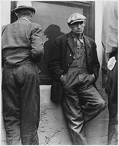 Dorothea Lange Photography, Dust Bowl, Bonnie Clyde, Of Mice And Men, Documentary Photographers, Documentary Photography, 인물 사진, 가을 패션, White Photo