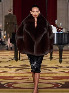 Fall 2024 Fashion Trends: The 10 Biggest Styles From the Runways Ladylike Style, Laquan Smith, Skirt Trends, Winter Mode, Fall Winter 2024, How To Make Clothes, Winter 2024, Fall 2024, New York Fashion Week