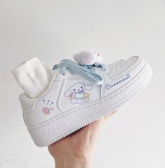 Sanrio Shoes, Clothes Teen, Outfits Anime, Casual Shoes Women Sneakers, Custom Shoes Diy, Cartoon Kawaii, Girls Shoes Sneakers, Cartoon Shoes, Classy Winter Outfits