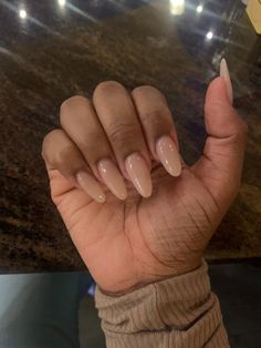 Skin Colour Nails, Neutral Nails Black Women, Natural Nails Black Women, Nude Nails For Black Women, Skin Tone Nails, Clean Girl Nails Almond, Almond Nails Black Women, Nude Nails Black Women, Natural Almond Nails