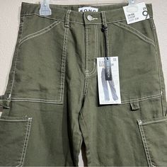 Brand New With Tags! Brand S.O.N.G. Size 9/29 Green, White Low Rise Slouchy Baggy Cargo Jean No Stretch Extra Large Pork Chop Pockets Relaxed Leg Full-Length Pants Has Loop On Side And Front 6 Pockets Total White Stitching Bundle And Save Discount! Bundle 2+ Items For A 30% Discount! Only Pay 1 Shipping Price! Orders Placed Sunday-Friday Get Next Day Shipping (Excluding Holidays). Cargo Pants Color, Climbing Pants, Total White, Green Cargo Pants, Pork Chop, Cargo Pants Women, Cargo Jeans, Cargo Pants, Low Rise