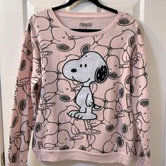 Brand New Without Tag Peanuts Snoopy Pink Sweatshirt Size Medium Color: Pink With Snoopy Prints Large Snoopy Patch/Appliqu On The Front **Please Note That Tag Has Been Removed But Plastic Sting For Tag Still Attached Snoopy Prints, Peanuts Snoopy, Pink Sweatshirt, Fashion Designer, Peanut, Snoopy, Womens Tops, Sweatshirts Hoodie, Size Medium