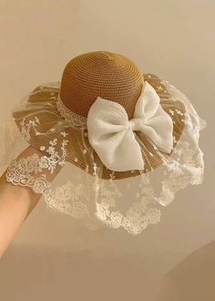 Boho Beige Bow Lace Patchwork Straw Woven Floppy Sun HatMade of fine Straw Woven.Hat Circumference: 60cm/23.4". Matches easily with daily hairstyle, dresses & Shirts Shabby Chic Room, Women Hats Fashion, Cute Scarfs, Beige Boho