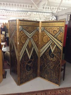 Maximalist Witch, Art Deco Furniture Makeover, Dressing Screens, Art Deco Screen, Vintage Office Furniture, Thrift Store Furniture, Vintage Industrial Furniture, Deco Pattern, Furniture Vintage