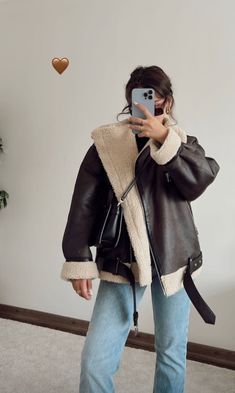 Fur Jacket Outfit, Jacket Outfit Women, Cold Outfits, Leather Jacket Outfits, Winter Outfit Inspiration, Outfit Inspo Fall, Inspiration Mode, Leather Jackets Women