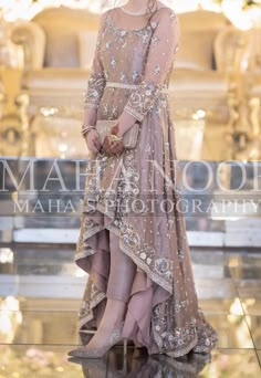 Portrait Smile, Pakistani Women Dresses, Partywear Dresses, Pakistani Party Wear, Pakistani Fashion Party Wear, Modern French