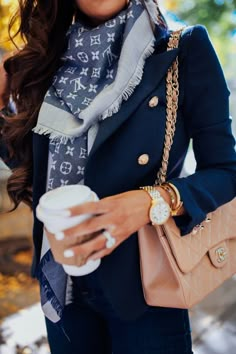 Perfect fall outfit for a business and casual look. Louis Vuitton reversible scarf, best fall fashion outfits on Pinterest. Aspen Travel Outfit. Emily Ann Gemma, The Sweetest Thing Blog #LouisVuitton #scarf #fallstyle #falloutfit #fashionista #falltrends Perfect Fall Outfit, Scarf Outfit, 가을 패션, Fall Fashion Trends, Fall Fashion Outfits, Outfits Casual, Business Casual Outfits, Looks Style, Casual Look