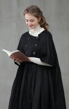 Fashion Cape, Linen Coat, Black Linen Dress, 사진 촬영 포즈, Dress Linen, Linen Jacket, Family Fashion, Cape Dress, Black Linen