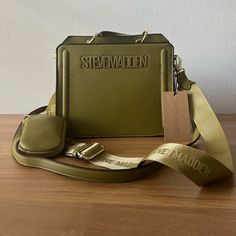 Great Condition Taken Care Of Will Ship Asap Steve Madden B Vital Bag, Steve Madden Bevelyn Bag, Green Satchel Shoulder Bag With Gold-tone Hardware, Green Satchel Bag With Gold-tone Hardware, Green Tote Box Bag With Gold-tone Hardware, Steve Madden Purse, Boho Tote, Reversible Tote Bag, Brown Tote Bag