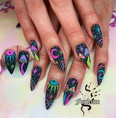 Colorful Witchy Nails, Beyond Wonderland Rave Nails, Nail Designs On Black Nails, Blacklight Nails Design, Spring Witchy Nails, Neon Mushroom Nails, Alternative Spring Nails, Trippy Nail Art Short, Nail Designs 3 Colors