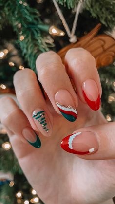 Pretty Nails Almond christmas nails Christmas Tree Nails, Tree Nails, Colorful Nails, Short Acrylic Nails Designs