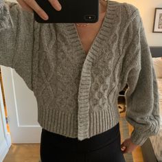 Gray H&M Sweater In Perfect Condition, Never Worn H&m Winter Layering Sweater, H&m Winter Sweater For Layering, H&m Knit Outerwear For Winter, H&m Casual Fall Sweater, H&m Long Sleeve Cardigan For Fall, H&m Long Sleeve Fall Cardigan, Fitted H&m Winter Cardigan, H&m Fitted Long Sleeve Cardigan, Casual H&m V-neck Cardigan