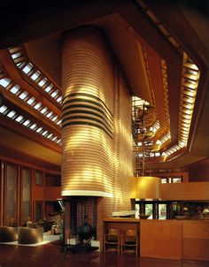 Fallingwater Interior, American Country House, Falling Water Frank Lloyd Wright, Johnson Wax, Johnson House, Frank Lloyd Wright Design