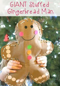 An adorable stuffed gingerbread man craft preschoolers can make this christmas! Stuffed Gingerbread Man, Giant Gingerbread Man, Gingerbread Man Craft, Gingerbread Man Crafts, Gingerbread Man Activities, Gingerbread Activities, Gingerbread Crafts, Man Crafts, Christmas Kindergarten