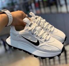 Nike Shoes Women Fashion, Sneakers Outfit Casual, Futuristic Shoes, Dr Shoes, Trendy Shoes Sneakers, Pretty Shoes Sneakers, Shoes Outfit Fashion, Cute Sneakers