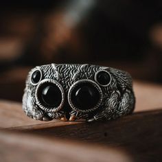 Amazing Oxidized Silver Jumping Spider Ring | With Black Agate Eyes – COPPERTIST.WU Spider Ring, Jumping Spider, Style Hip Hop, Animal Rings, Party Rings, Estilo Punk, Cuff Rings, Style Punk, Rings Jewelry Fashion