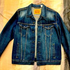 Like New Without Tags. Beautiful Jacket. Men’s Xl. Dark Wash Men’s Denim Jacket Style, Dark Wash Denim Jacket, Levi Denim Jacket, Denim Jacket Fashion, Levis Jacket, Vintage Denim Jacket, Denim Jacket Men, Dark Wash Denim, Levis Men