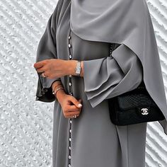 Open Abaya Style, Stylish Abaya Designs, Stylish Abaya, Modest Fashion Hijab, Mode Abaya, Muslim Fashion Hijab, Modesty Fashion