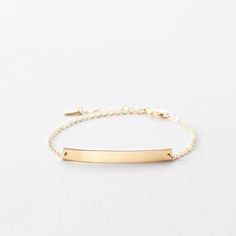 Perfect for dates, names, inspirational words... a piece to wear every day. Dainty Engraved Bracelets For Everyday Wear, Dainty Engraved Bracelets For Everyday, Gold Nameplate Chain Bracelet For Everyday Wear, Dainty Engraved Bracelet For Everyday Wear, Everyday Gold Nameplate Chain Bracelet, Dainty Everyday Engraved Bracelets, 14k Gold Nameplate Bracelet For Everyday, Everyday 14k Gold Nameplate Bracelet, Minimalist 14k Gold Nameplate Bracelet