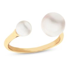 Lustrous freshwater cultured pearls orbit each other in this magnificent women's engagement ring, fashioned in 14K yellow gold. Gold Credit Card, Pearl Engagement Ring, Jared The Galleria Of Jewelry, Pearl Types, Freshwater Cultured Pearls, Everyday Jewelry, Womens Engagement Rings, Cultured Pearls, Bridal Rings