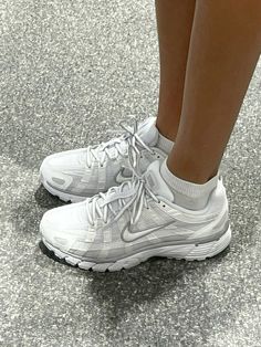 Nike P6000, Pretty Sneakers, P 6000, Pretty Shoes Sneakers, Shoe Wishlist, Nike Air Shoes, Shoe Inspo, Swag Shoes, Trendy Sneakers