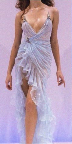 90s Runway Fashion, Runway Fashion Couture, Thierry Mugler, Glam Dresses, Mode Vintage, Mode Inspiration, Fancy Dresses, A Dress