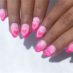 ✨💖💓neon hearts💓💖✨ Best Nail Shape, Type Nails, Hearts Nail Art, Almond Nails Designs Summer, Classy Almond Nails, Neon Hearts, Lemon Nails