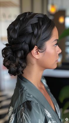 Braid Brilliance: 25 Dutch Braid Hairstyles to Inspire Your Black Hair Bridesmaid Hairdo, African Hair Accessories, Dutch Braid Updo, Bridesmaids Hairstyles, Hair Styles Long Hair, Wedding Hair Brunette, Hot Hairstyles, Inspiring Hairstyles, 21st Ideas