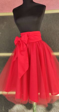 Beautiful designer tulle skirt from our atelier. Handmade in Bulgaria from high-quality fabric from the outside and 2 layers of tulle in red color. Sizes-XS, S, M, L, XL, 2XL, and 3XL are available but if you are a different size, please note us and we can make it custom. Knee length - 59cm Tea midi length-75cm Floor length - 102cm It comes with a belt to make a beautiful bow on the waist. Red Tutu Skirt, Red Tutu Dress, Red Tulle Skirt, Masquerade Outfit, Fancy Short Dresses, Red Tutu, Bow Skirt, Organza Dress, Red Skirt