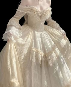 Gaun Abad Pertengahan, Old Fashion Dresses, Fantasy Dresses, Dream Wedding Ideas Dresses, Fantasy Gowns, Fairytale Dress, Fantasy Dress, Glam Dresses, Romantic Weddings