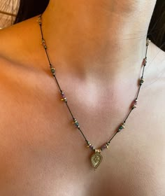 Different Jewelry Aesthetics, Where To Buy Cute Necklaces, Gold Crystal Jewelry, Vintage Necklace Pendant, Gold Hippie Jewelry, Grunge Gold Jewelry, Cute Vintage Jewelry, Cool Jewelry Necklaces, Boho Beaded Jewelry