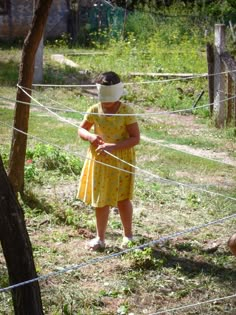 Természetismereti játékok – otthon, kertben, erdőben Outdoor Classroom Activities, Outdoor Classroom, Autumn Art, Classroom Activities, Party Games, Activities For Kids