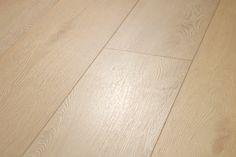 an image of wood flooring that looks like it has been cleaned and is ready to be used