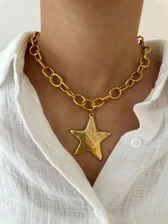 STAR NECKLACE – ALV Jewels Stackable Gold Necklaces, Sun Inspired Jewelry, Statement Pendant Necklace, Chunky Necklace Stack, Jewelry Stacking Necklaces, Accesories 2024, Chunky Necklaces Statement, Funky Necklaces