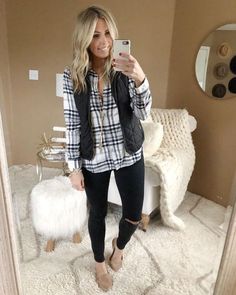 What To Wear With Black Jeans - Cleo Madison White Plaid Shirt Outfit, Plaid Shirt Outfit Fall, Black And White Flannel Outfit, Black Jeans Outfit Fall, Fall Vest Outfits, Autumn Shirt Outfit, Vest Outfit Women, Black Vest Outfit, Vest Outfits For Women