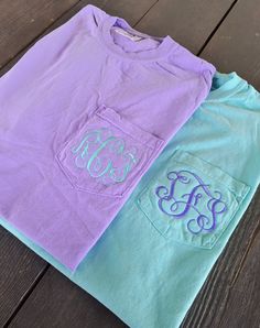 These super cute Comfort Colors Unisex monogrammed Tshirts are perfect for everyone! These tees are great for everyday wear, sorority sisters, bridesmaids get ready shirts, bridal party gifts, bachelorette party shirts, etc. We have lots of colors to choose from and a large selection of thread to pair your monogram with.  ~Pockets Are Stitch Closed! ~ 100% Cotton ~ Garment-Dyed ~ UNISEX sizing ~ 6.1oz Heavy weight ~ Larger sizes may be available upon request ~ Embroidered monogram ORDERING DETAI Monogram Shirts For Women, Monogram Tshirt, Beach Monogram, Monogram Ideas, Monogram T Shirts, Bridesmaid Getting Ready, Comfort Colors Tshirt, Script Monogram, Monogram Shirts